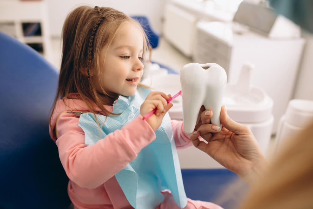 profesjonalne-narzedzia-dentystyczne-w-biurze-stomatologicznym